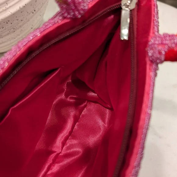 Vintage Hand Beaded & Embroidered Floral Purse with Pink Silk Lining - Picture 6 of 9